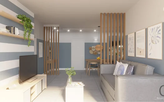 Гостиная с полосатой синей стеной и деревянной перегородкой