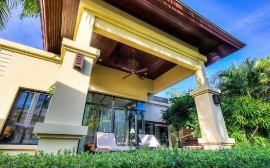 Nai Harn Baan Bua Pattama – Villa PTR15