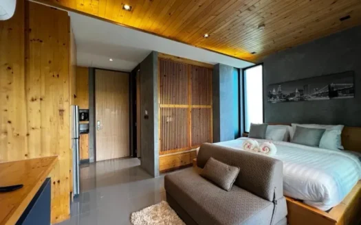 ReLife – Apartment 317