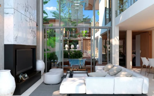 Яркая гостиная с белым секционным диваном у стеклянной стены вид на бассейн