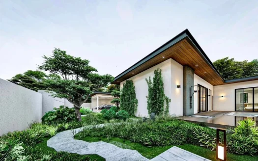 Современная облицовка дома с деревянной навеской и раздвижными стеклянными дверями