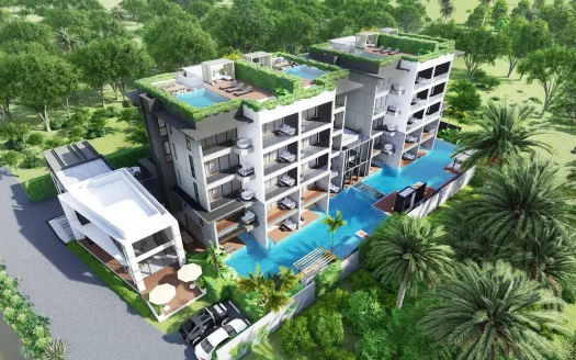 Современный многоэтажный жилой комплекс с длинным синим бассейном