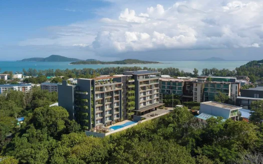 Современный приморский жилой комплекс с бассейном и видом на океан